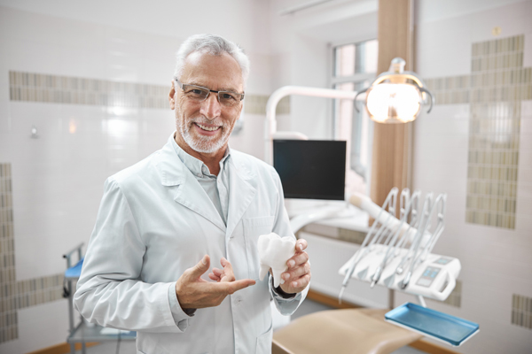 Dentist Near Me: What To Look For In A Practice